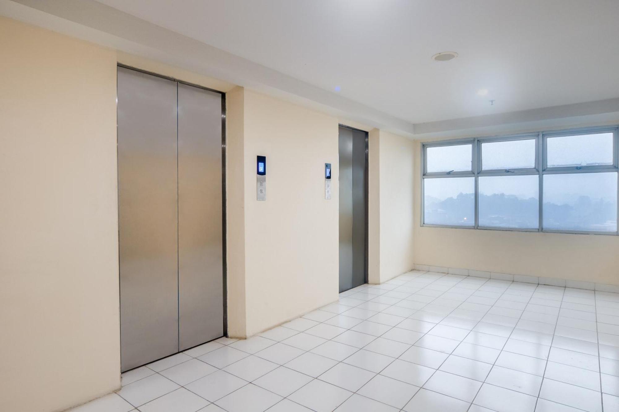 Hotel Oyo Life 2837 Dramaga Tower Bogor